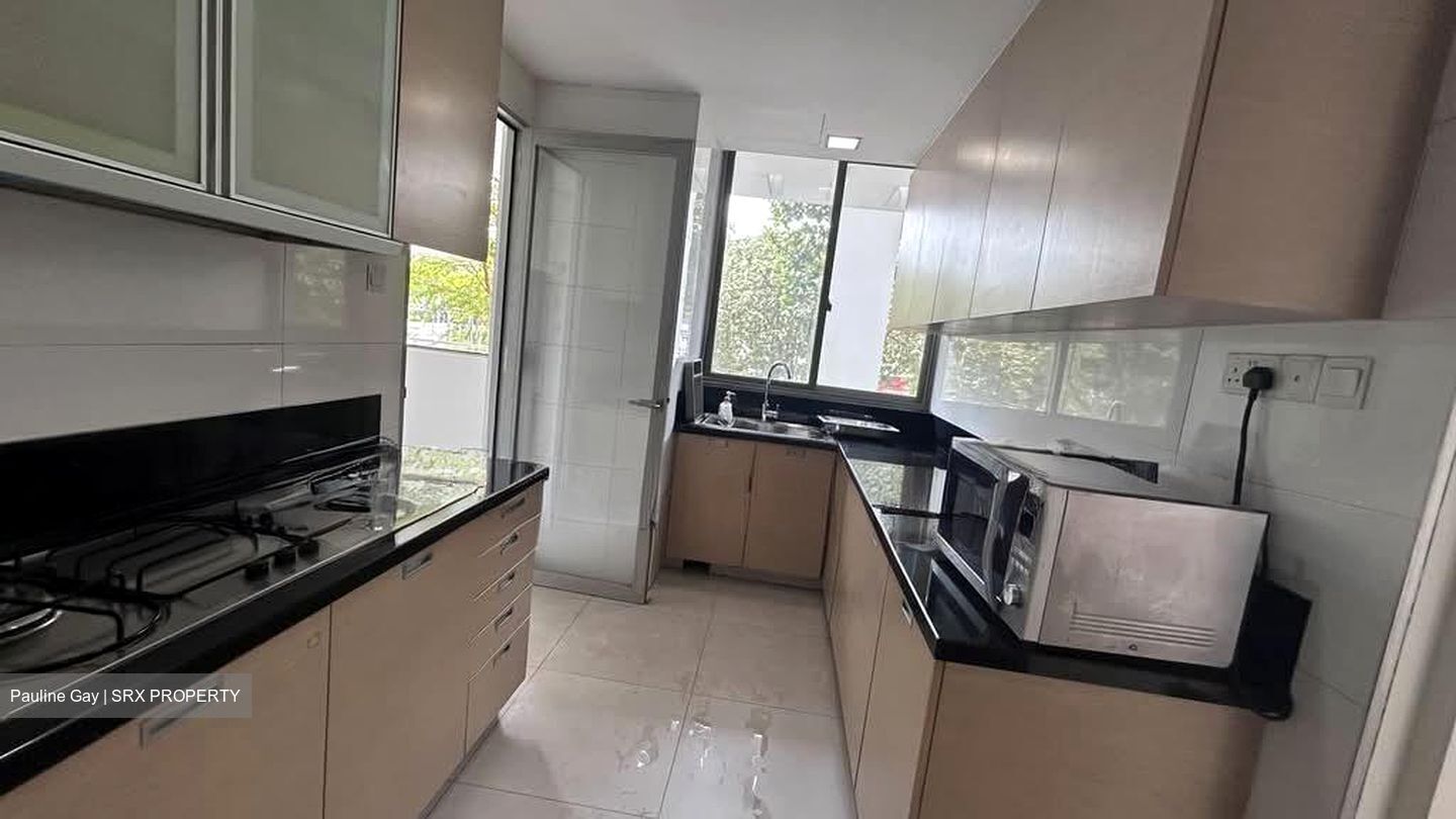 RiverEdge (D15), Condominium #581707081